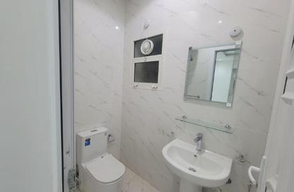 Apartment - 2 Bedrooms - 2 Bathrooms for rent in Bin Dirham 1 - Al Mansoura - Doha Apartment - 2 Bedrooms - 2 Bathrooms for rent in Bin Dirham 1 - Al Mansoura - Doha