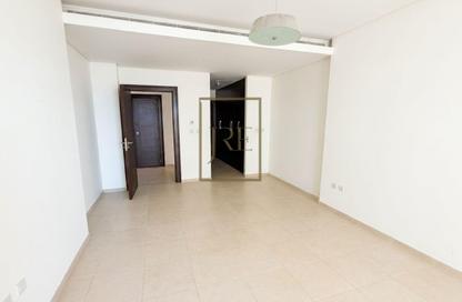Apartment - 2 Bedrooms - 3 Bathrooms for rent in Viva West - Viva Bahriyah - The Pearl Island - Doha