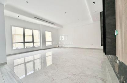 Villa - 6 Bedrooms - 7+ Bathrooms for rent in Al Kheesa - Al Kheesa - Umm Salal Mohammed