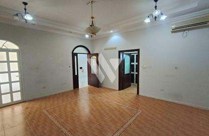 Villa - 4 Bedrooms - 6 Bathrooms for rent in Old Airport Road - Old Airport Road - Doha