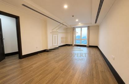 Apartment - 1 Bedroom - 2 Bathrooms for rent in Viva East - Viva Bahriyah - The Pearl Island - Doha