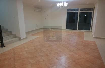 مجمع سكني - 4 - 4 للايجار في شارع المطار القديم - طريق المطار القديم - الدوحة مجمع سكني - 4 - 4 للايجار في شارع المطار القديم - طريق المطار القديم - الدوحة