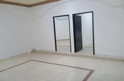 Apartment - 2 Bedrooms - 1 Bathroom for rent in Al Hamraa Street - Al Thumama - Doha