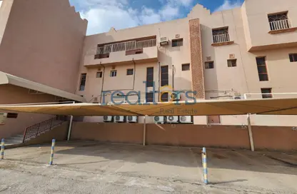 Apartment - 2 Bedrooms - 1 Bathroom for rent in Umm Al Seneem Street - Ain Khaled - Doha