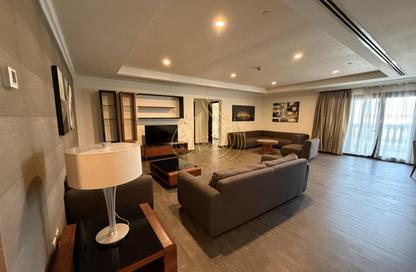 Apartment - 2 Bedrooms - 3 Bathrooms for rent in Porto Arabia Townhouses - Porto Arabia - The Pearl Island - Doha Apartment - 2 Bedrooms - 3 Bathrooms for rent in Porto Arabia Townhouses - Porto Arabia - The Pearl Island - Doha