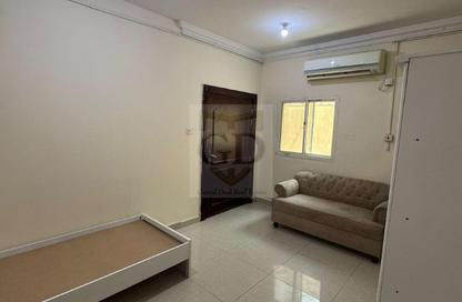 Apartment - Studio - 1 Bathroom for rent in Madinat Khalifa - Doha