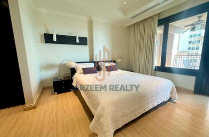Apartment - 2 Bedrooms - 2 Bathrooms for rent in East Porto Drive - Porto Arabia - The Pearl Island - Doha