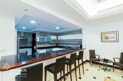 Hotel Apartments - 3 Bedrooms - 4 Bathrooms for rent in West Bay Tower - West Bay - West Bay - Doha