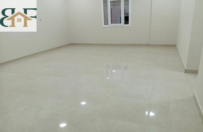 Apartment - 2 Bedrooms - 3 Bathrooms for rent in Al Nasr Street - Al Nasr - Doha