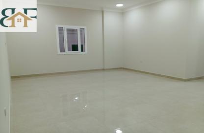 Apartment - 2 Bedrooms - 3 Bathrooms for rent in Al Nasr Street - Al Nasr - Doha