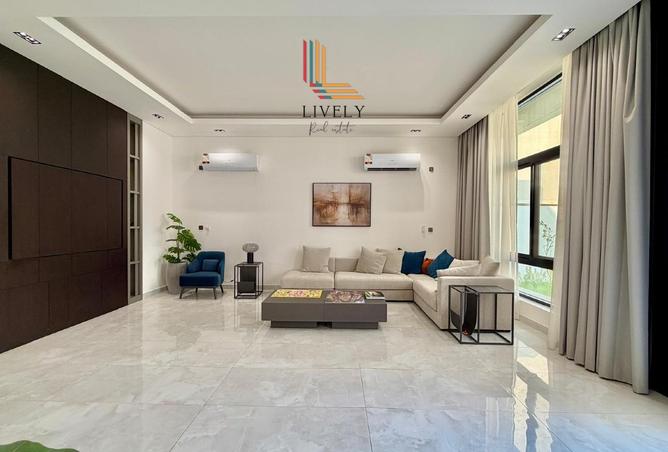 997906 - Property Image 2