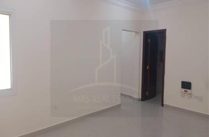 Apartment - 2 Bedrooms - 2 Bathrooms for rent in Muntazah 7 - Al Muntazah - Doha