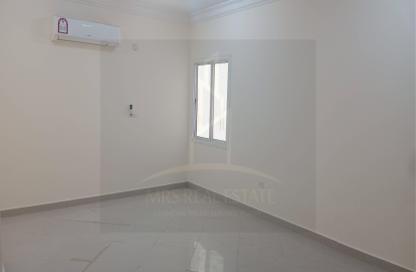 Apartment - 2 Bedrooms - 2 Bathrooms for rent in Muntazah 7 - Al Muntazah - Doha