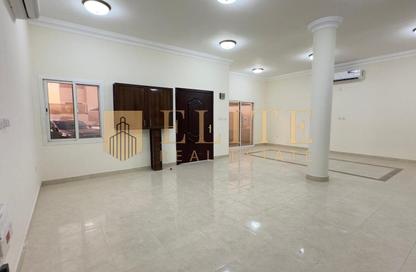 Villa - 5 Bedrooms - 5 Bathrooms for rent in Ain Khaled Villas - Ain Khaled - Doha