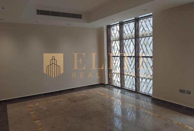 54245742 - Property Image 2