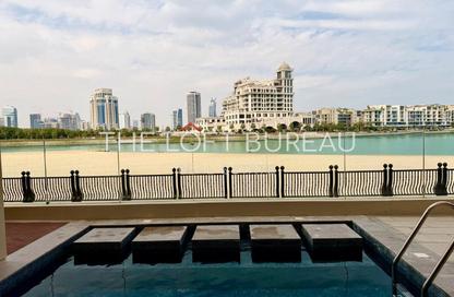 Villa - 5 Bedrooms - 6 Bathrooms for rent in Abraj Bay - Abraj Quartiers - The Pearl Island - Doha