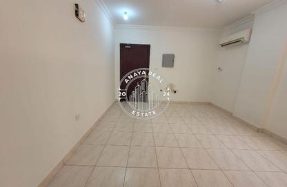 Apartment - 2 Bedrooms - 1 Bathroom for rent in Al Mansoura - Al Mansoura - Doha Apartment - 2 Bedrooms - 1 Bathroom for rent in Al Mansoura - Al Mansoura - Doha