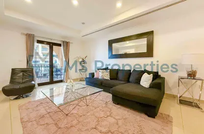 شقة - 2 غرف نوم - 3 حمامات للايجار في طريق بورتو الغربي - بورتو أرابيا - جزيرة اللؤلؤة - الدوحة