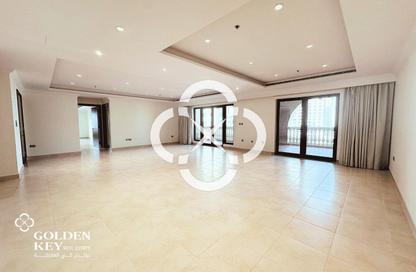 Apartment - 2 Bedrooms - 3 Bathrooms for rent in East Porto Drive - Porto Arabia - The Pearl Island - Doha