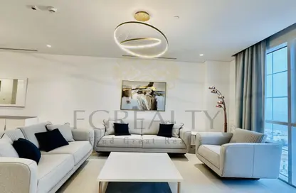 Apartment - 2 Bedrooms - 3 Bathrooms for rent in Floresta Gardens - Floresta Gardens - The Pearl Island - Doha