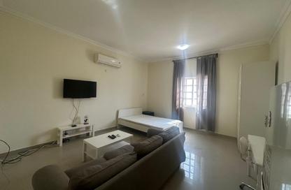 Apartment - Studio - 1 for rent in West Bay - West Bay - Doha