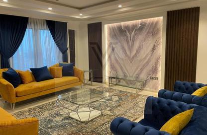 Apartment - 1 - 2 for sale in West Porto Drive - Porto Arabia - The Pearl Island - Doha