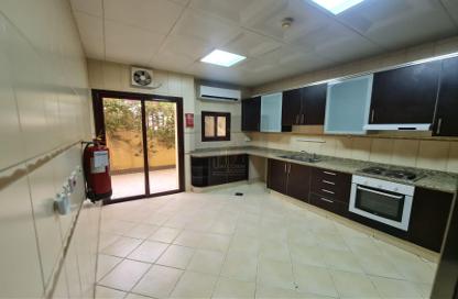 مجمع سكني - 4 - 3 للايجار في شارع النعيجة - النعيجة - الدوحة مجمع سكني - 4 - 3 للايجار في شارع النعيجة - النعيجة - الدوحة