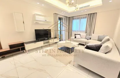 Apartment - 2 Bedrooms - 2 Bathrooms for rent in Giardino Apartments - The Pearl Island - Doha