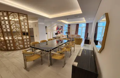 شقة - 2 غرف نوم - 3 حمامات للايجار في حدائق فلورستا - حدائق فلورستا - جزيرة اللؤلؤة - الدوحة