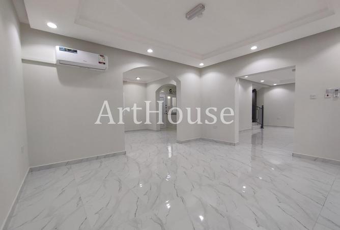 54925851 - Property Image 2