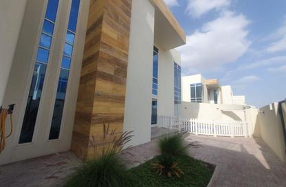 Compound - 4 Bedrooms - 4 Bathrooms for rent in Ain Khalid Gate - Ain Khaled - Doha