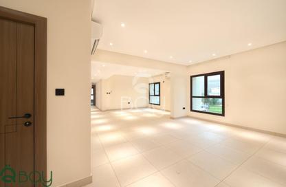 Apartment - 3 Bedrooms - 3 Bathrooms for rent in Umm Ghwailina Comm - Umm Ghuwalina - Umm Ghuwailina - Doha Apartment - 3 Bedrooms - 3 Bathrooms for rent in Umm Ghwailina Comm - Umm Ghuwalina - Umm Ghuwailina - Doha
