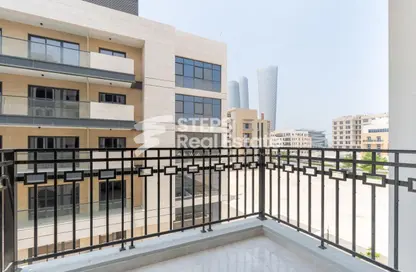 Apartment - 2 Bedrooms - 3 Bathrooms for sale in L07 - Fox Hills - Lusail