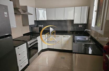 Apartment - 2 Bedrooms - 3 Bathrooms for rent in Al Kheesa - Al Kheesa - Umm Salal Mohammed