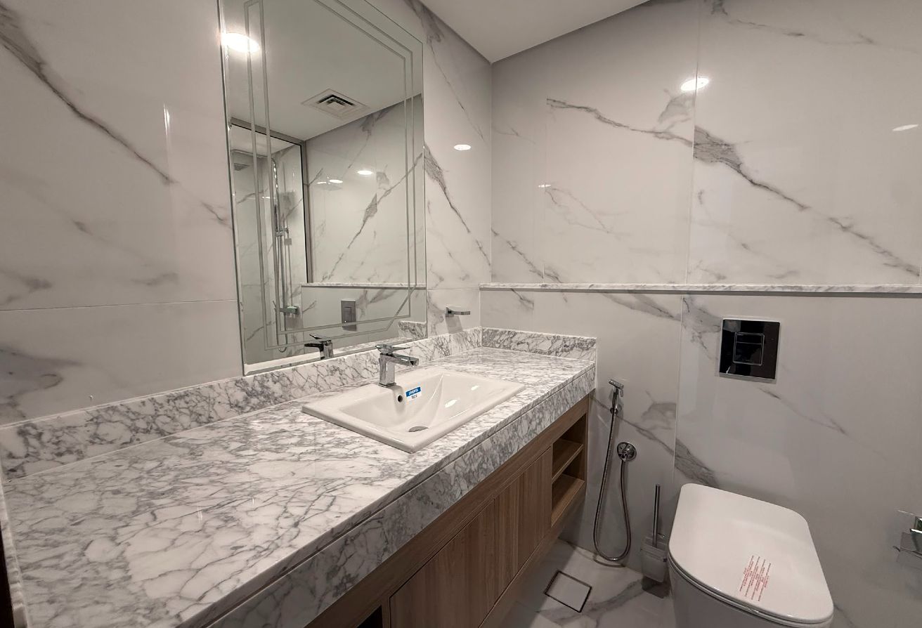 Luxury 2BHK Brand New Full Sea View Lusail Marina thumbnail 11