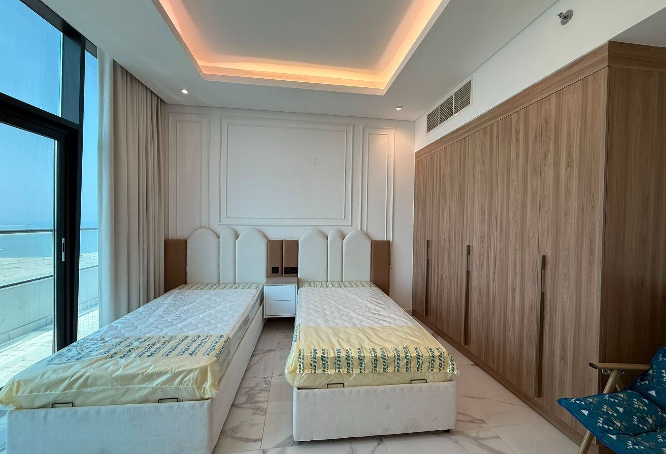 Luxury 2BHK Brand New Full Sea View Lusail Marina thumbnail 14