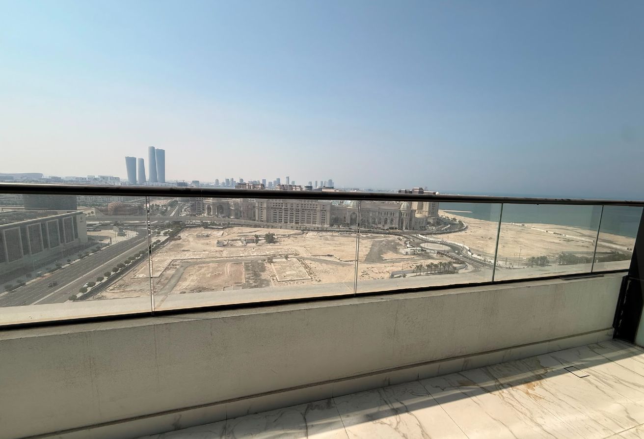 Luxury 2BHK Brand New Full Sea View Lusail Marina thumbnail 25