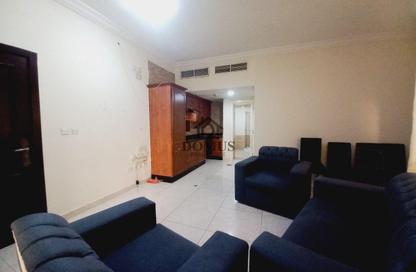Apartment - 2 - 1 for rent in Thabit Bin Zaid Street - Al Mansoura - Doha