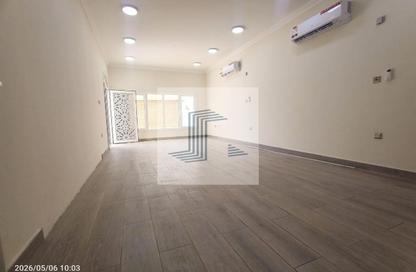 Villa - 5 Bedrooms - 4 Bathrooms for rent in Bu Hamour Street - Abu Hamour - Doha
