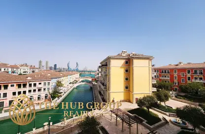 Apartment - 2 Bedrooms - 3 Bathrooms for rent in Gondola - Qanat Quartier - The Pearl Island - Doha