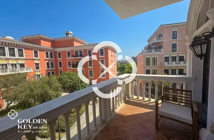 Apartment - 1 Bedroom - 2 Bathrooms for sale in Carnaval - Qanat Quartier - The Pearl Island - Doha