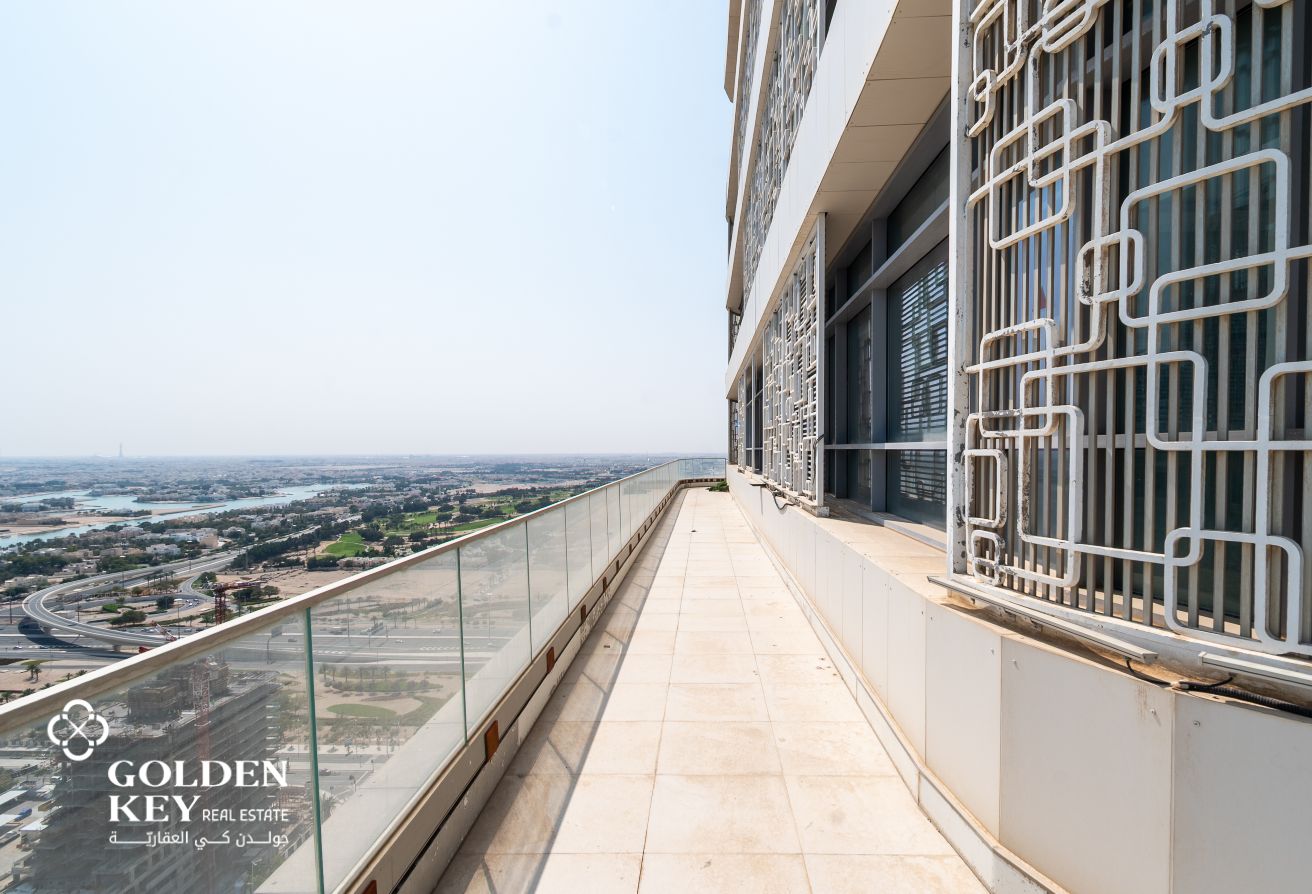 Fitted Office | High Floor | Sea View Balcony