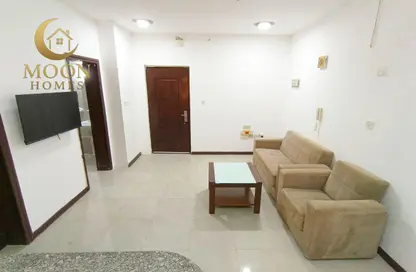 Apartment - 1 Bedroom - 1 Bathroom for rent in Umm Ghuwailina 4 - Umm Ghuwailina - Doha