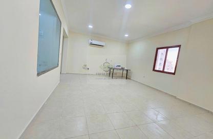 Apartment - 3 Bedrooms - 3 Bathrooms for rent in Al Mansoura - Al Mansoura - Doha Apartment - 3 Bedrooms - 3 Bathrooms for rent in Al Mansoura - Al Mansoura - Doha