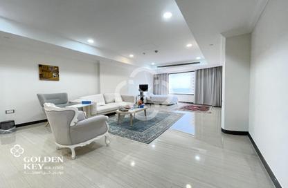Apartment - Studio - 1 for rent in West Porto Drive - Porto Arabia - The Pearl Island - Doha Apartment - Studio - 1 for rent in West Porto Drive - Porto Arabia - The Pearl Island - Doha