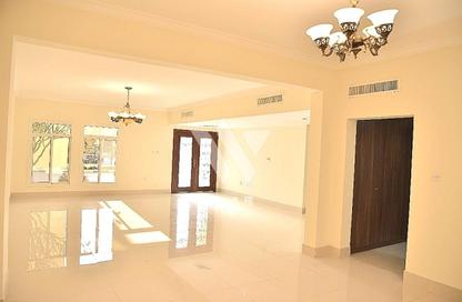 Villa - 4 - 5 for rent in Souk Al gharaffa - Al Gharrafa - Doha Villa - 4 - 5 for rent in Souk Al gharaffa - Al Gharrafa - Doha