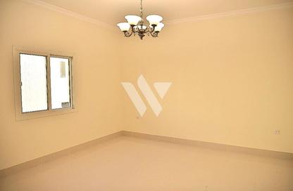 Villa - 4 - 5 for rent in Souk Al gharaffa - Al Gharrafa - Doha