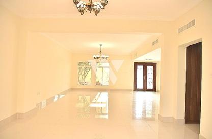 Villa - 4 - 5 for rent in Souk Al gharaffa - Al Gharrafa - Doha Villa - 4 - 5 for rent in Souk Al gharaffa - Al Gharrafa - Doha