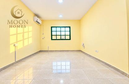 Apartment - 2 - 2 for rent in Umm Ghwailina Comm - Umm Ghuwalina - Umm Ghuwailina - Doha Apartment - 2 - 2 for rent in Umm Ghwailina Comm - Umm Ghuwalina - Umm Ghuwailina - Doha