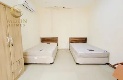 Apartment - 1 Bedroom - 2 Bathrooms for rent in Umm Ghwailina Comm - Umm Ghuwalina - Umm Ghuwailina - Doha